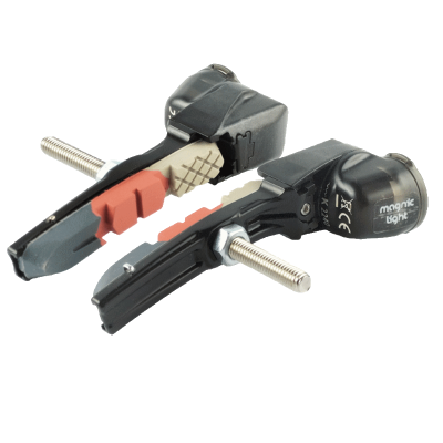 cantilever_set_front_right_black_135